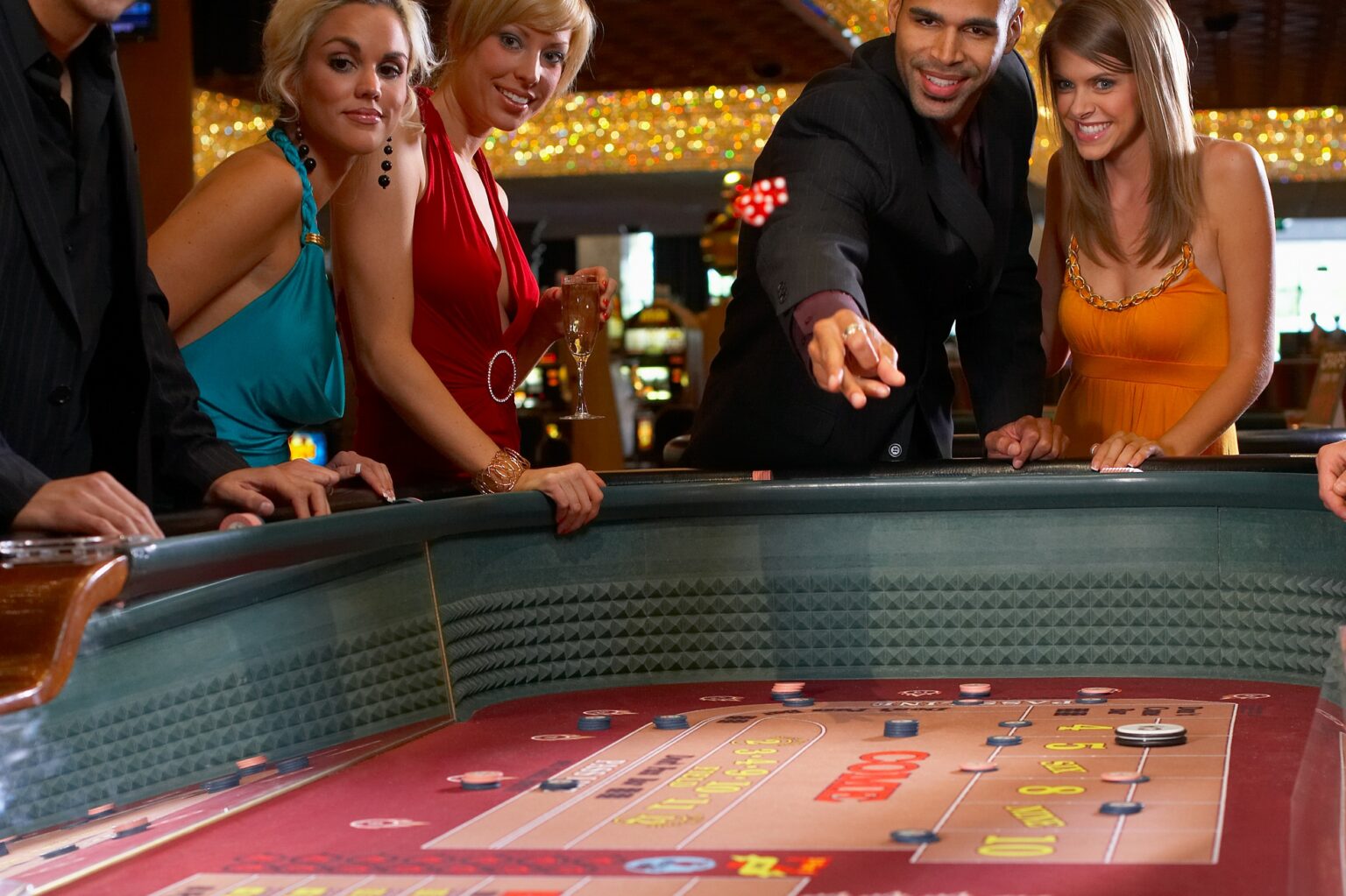 The Ultimate Guide On How To Play Craps For Beginners the-ultimate-guide-on-how-to-play-craps-for-beginners